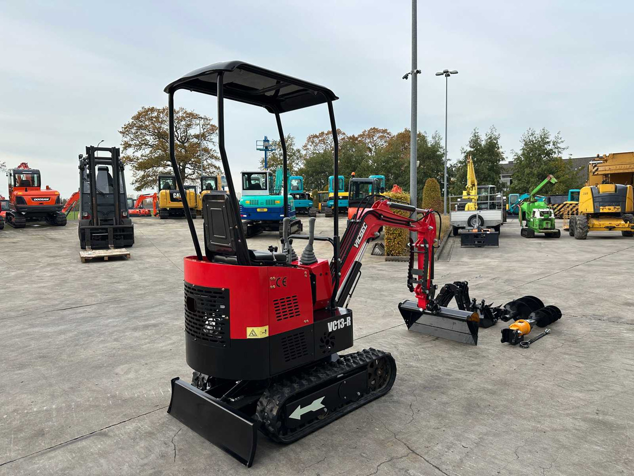 VICSEC - 2025 - VC13R - MINI EXCAVATOR - Mini escavadeira: foto 5 VICSEC - 2025 - VC13R - MINI EXCAVATOR - Mini escavadeira: foto 5