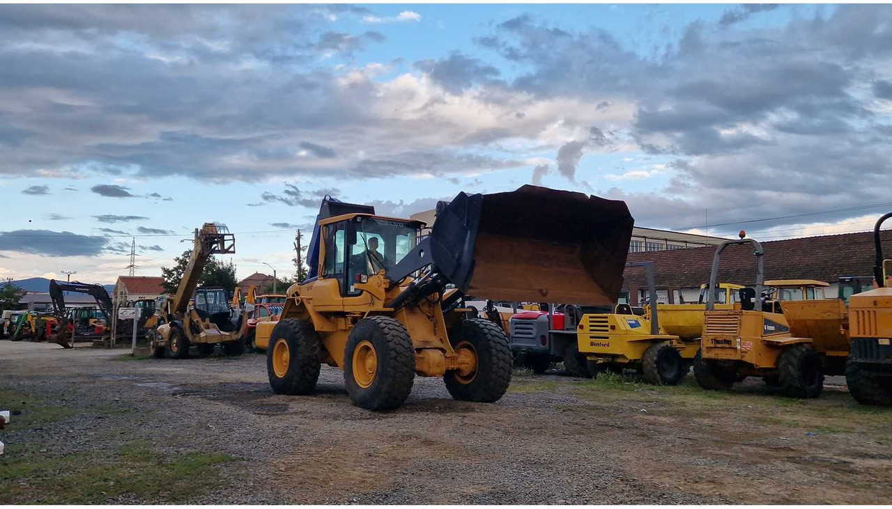 VOLVO L90F - Carregadeira de rodas: foto 5 VOLVO L90F - Carregadeira de rodas: foto 5