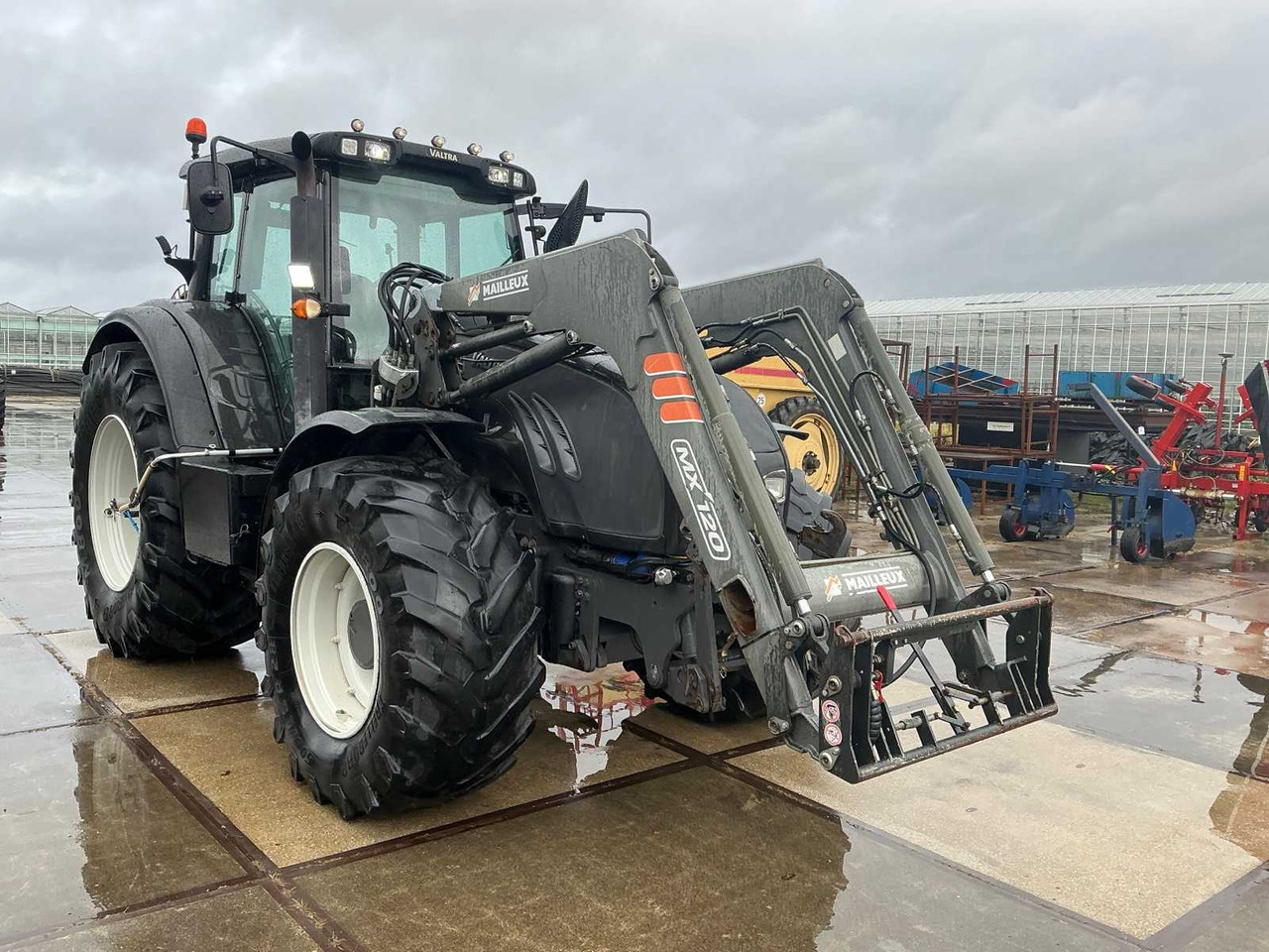Valtra T163 - Trator: foto 4 Valtra T163 - Trator: foto 4