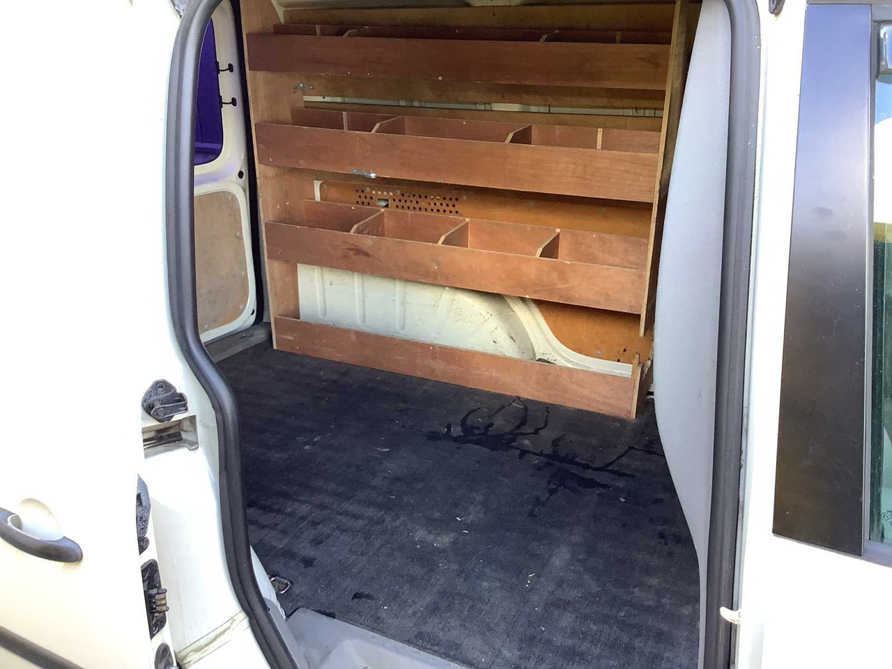 2004 - VOLKSWAGEN - CADDY - 2.0 SDI - COMMERCIAL VEHICLE - Veículo comercial: foto 5 2004 - VOLKSWAGEN - CADDY - 2.0 SDI - COMMERCIAL VEHICLE - Veículo comercial: foto 5