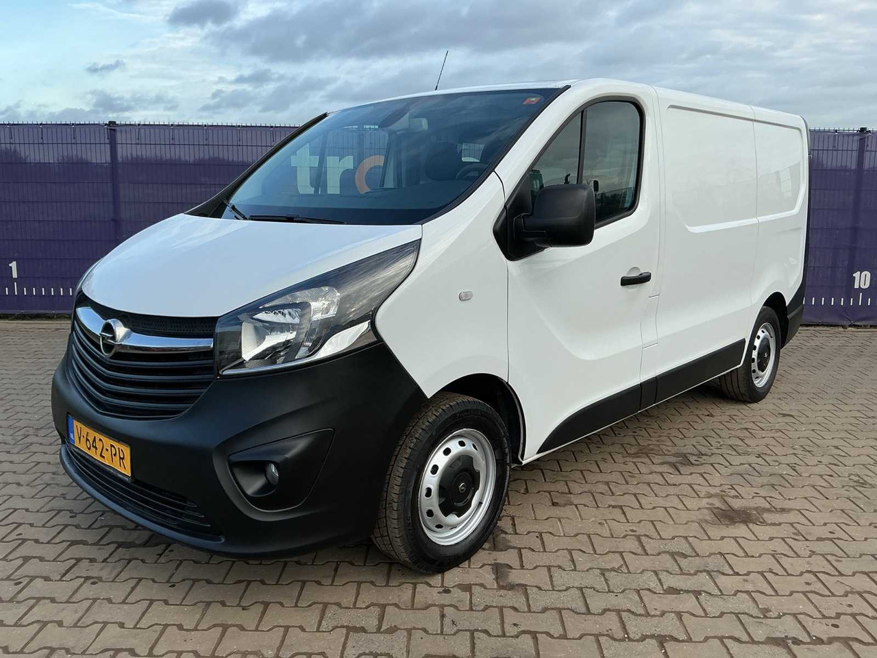 2018 - OPEL - VIVARO - 1.6 CDTI L1H1 ED. - COMMERCIAL VEHICLE - Veículo comercial: foto 1 2018 - OPEL - VIVARO - 1.6 CDTI L1H1 ED. - COMMERCIAL VEHICLE - Veículo comercial: foto 1