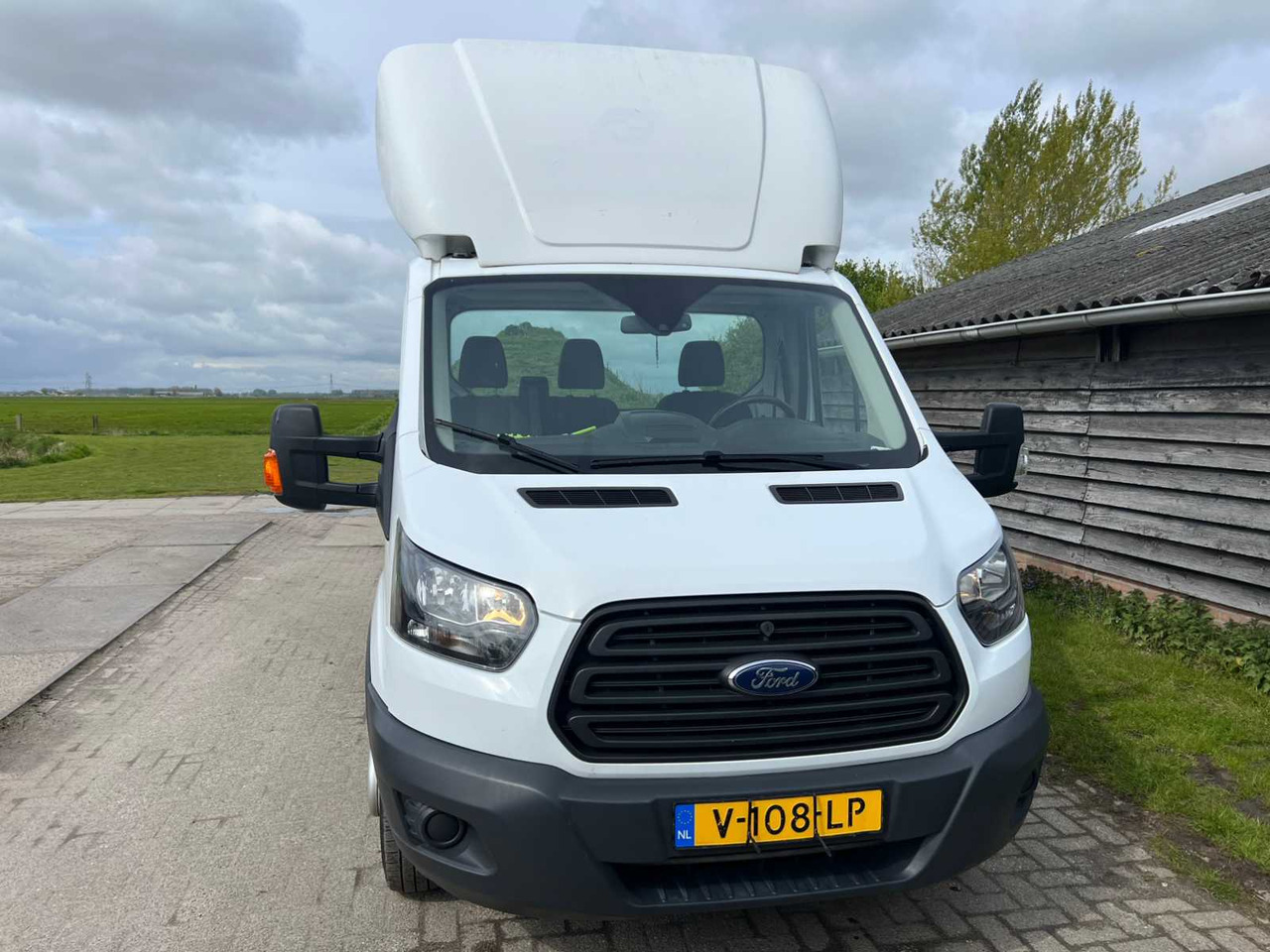 FORD - TRANSIT - 350 2.0 TDCI L2H1 - AMBIENTE - BE TRACTOR/ SEMI-TRAILER TRACTOR - COMMERCIAL VEHICLE - 2018 - Veículo comercial: foto 4 FORD - TRANSIT - 350 2.0 TDCI L2H1 - AMBIENTE - BE TRACTOR/ SEMI-TRAILER TRACTOR - COMMERCIAL VEHICLE - 2018 - Veículo comercial: foto 4