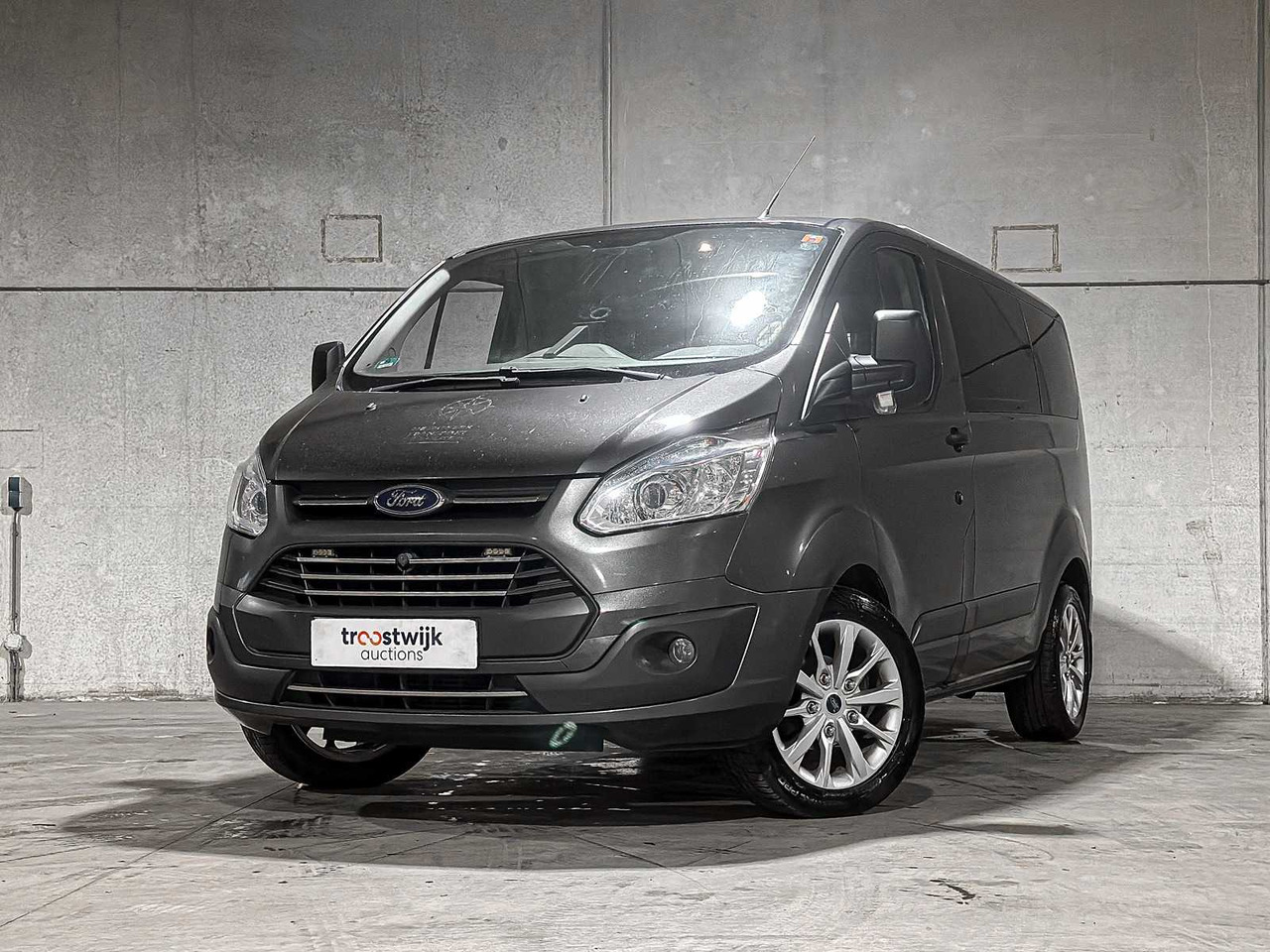 FORD TRANSIT CUSTOM 290 2.2 TDCI LIMITED DC 125HP 2016 COMMERCIAL VEHICLE, VV-115-R - Veículo comercial: foto 1 FORD TRANSIT CUSTOM 290 2.2 TDCI LIMITED DC 125HP 2016 COMMERCIAL VEHICLE, VV-115-R - Veículo comercial: foto 1
