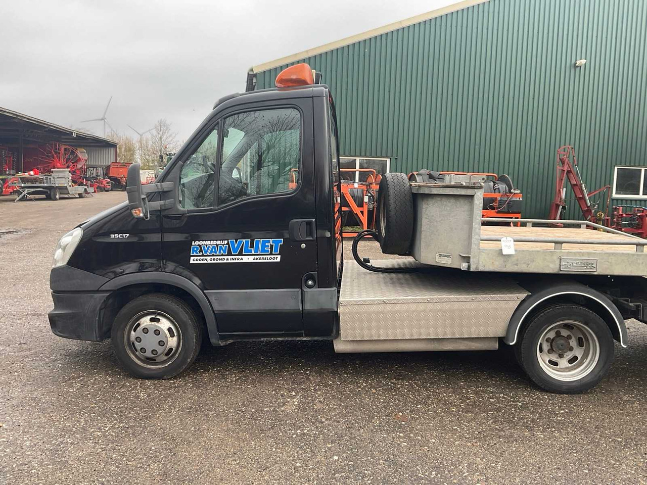 IVECO - DAILY - 35C17 300 - COMMERCIAL VEHICLE - Veículo comercial: foto 4 IVECO - DAILY - 35C17 300 - COMMERCIAL VEHICLE - Veículo comercial: foto 4