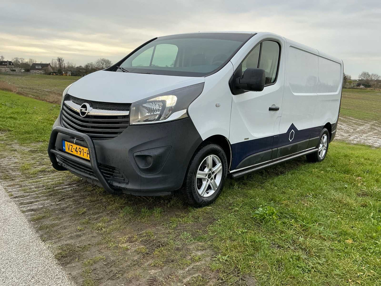 OPEL VIVARO 1.6 CDTI L2H1 DCSPEC COMMERCIAL VEHICLE - Veículo comercial: foto 1 OPEL VIVARO 1.6 CDTI L2H1 DCSPEC COMMERCIAL VEHICLE - Veículo comercial: foto 1