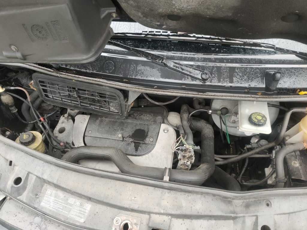 OPEL - VIVARO - 1.9 CDTI L1H1 DC - 39-BS-GV - Veículo comercial: foto 5 OPEL - VIVARO - 1.9 CDTI L1H1 DC - 39-BS-GV - Veículo comercial: foto 5