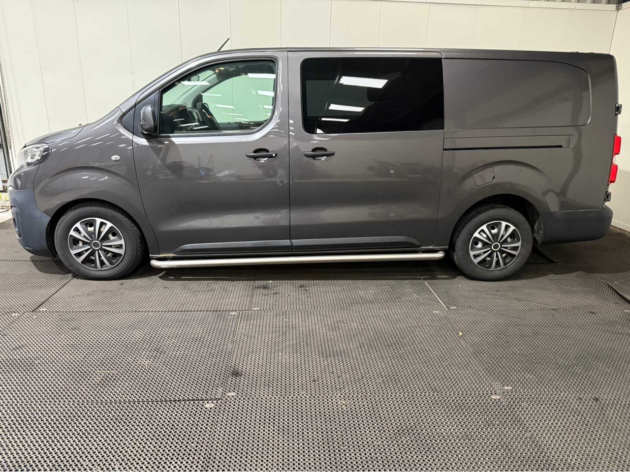 PEUGEOT - EXPERT - DOUBLE CAB - 177 HP - AUTOMATIC - COMMERCIAL VEHICLE - 2018 - Veículo comercial: foto 3 PEUGEOT - EXPERT - DOUBLE CAB - 177 HP - AUTOMATIC - COMMERCIAL VEHICLE - 2018 - Veículo comercial: foto 3