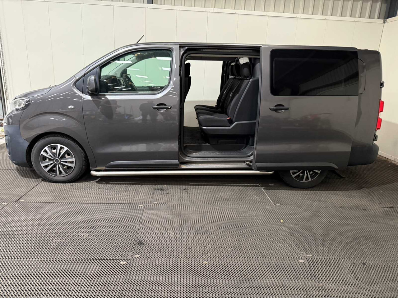 PEUGEOT - EXPERT - DOUBLE CAB - 177 HP - AUTOMATIC - COMMERCIAL VEHICLE - 2018 - Veículo comercial: foto 2 PEUGEOT - EXPERT - DOUBLE CAB - 177 HP - AUTOMATIC - COMMERCIAL VEHICLE - 2018 - Veículo comercial: foto 2