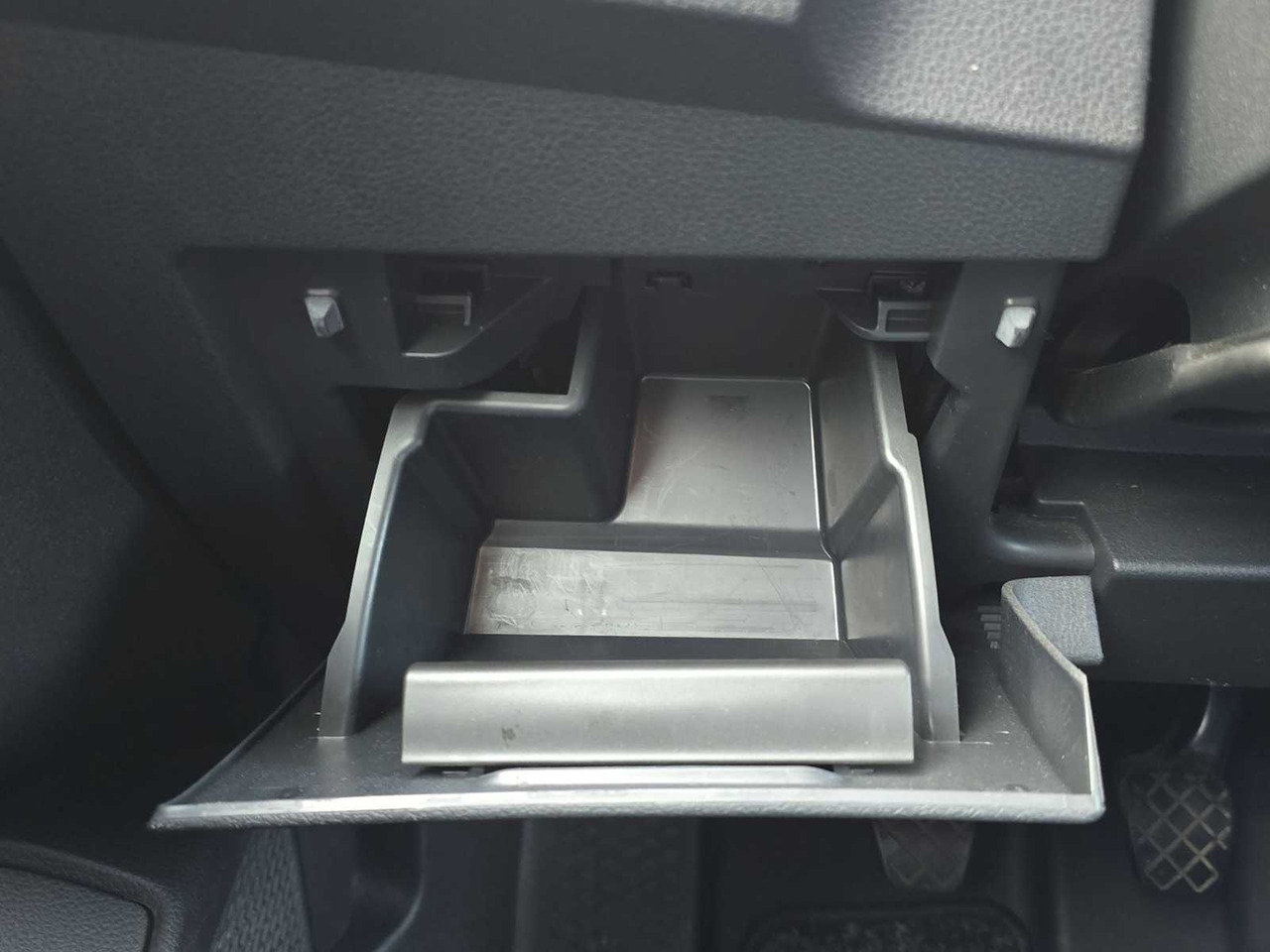 Veículo comercial VOLKSWAGEN CADDY CARGO 2.0 TDI COMFORT | ALUCA FURNISHING| VTD-11-F: foto 14 Veículo comercial VOLKSWAGEN CADDY CARGO 2.0 TDI COMFORT | ALUCA FURNISHING| VTD-11-F: foto 14