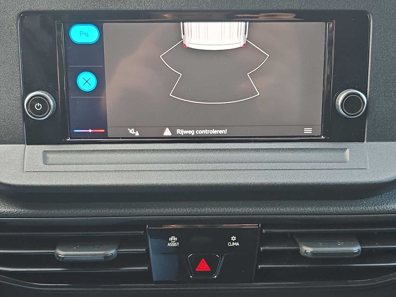 Veículo comercial VOLKSWAGEN CADDY CARGO 2.0 TDI COMFORT | ALUCA FURNISHING| VTD-11-F: foto 22 Veículo comercial VOLKSWAGEN CADDY CARGO 2.0 TDI COMFORT | ALUCA FURNISHING| VTD-11-F: foto 22