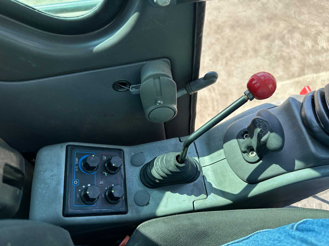Escavadora de rastos Volvo EC55D: foto 40