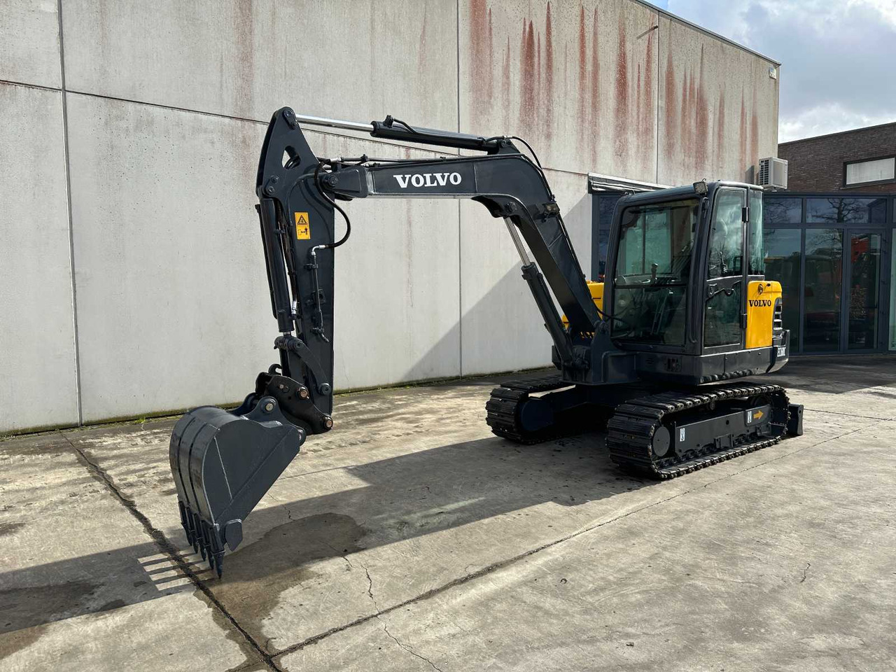 Volvo EC60C - Escavadora de rastos: foto 1 Volvo EC60C - Escavadora de rastos: foto 1