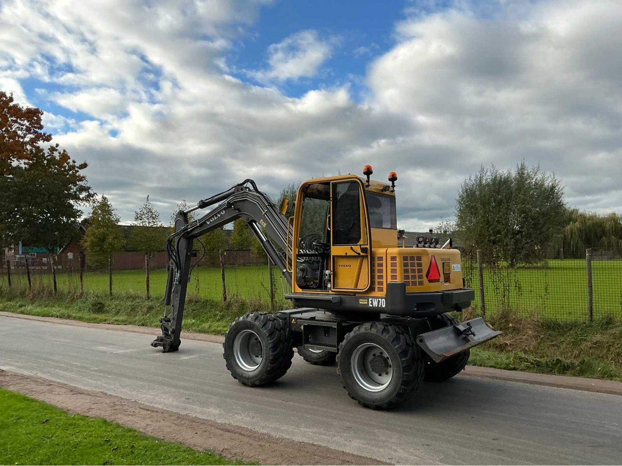 Volvo EW70 - Escavadeira de rodas: foto 5 Volvo EW70 - Escavadeira de rodas: foto 5