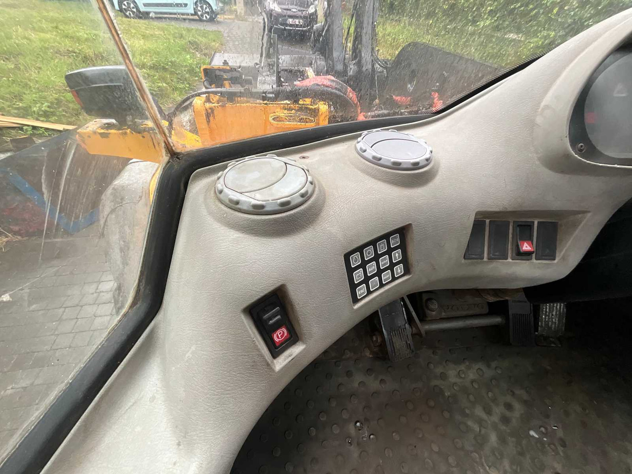 Carregadeira de rodas Volvo L110E: foto 19