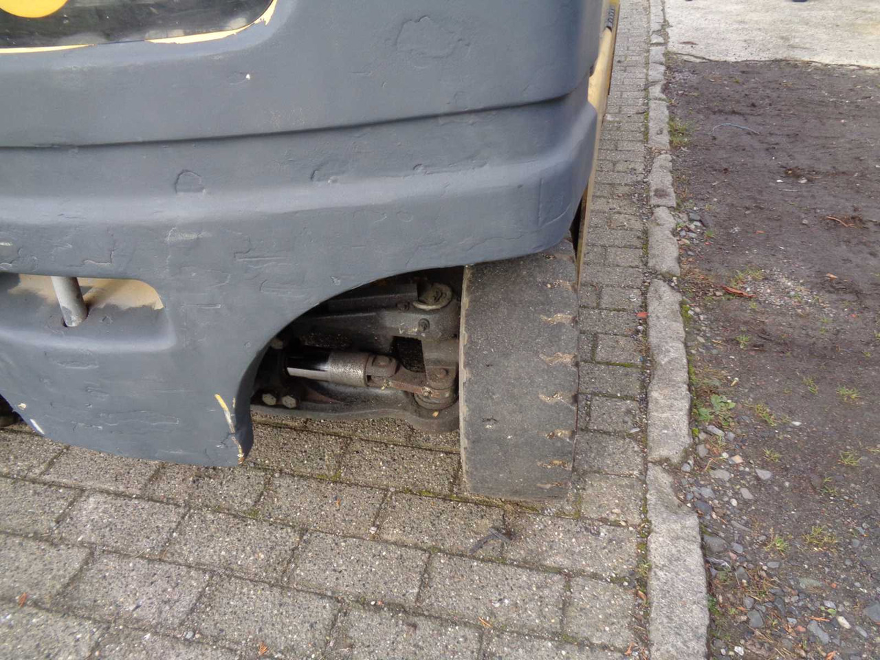 YALE ERP 30 VL ELECTRIC FORKLIFT, YALE-ERP 30 VL - Empilhadeira: foto 5 YALE ERP 30 VL ELECTRIC FORKLIFT, YALE-ERP 30 VL - Empilhadeira: foto 5