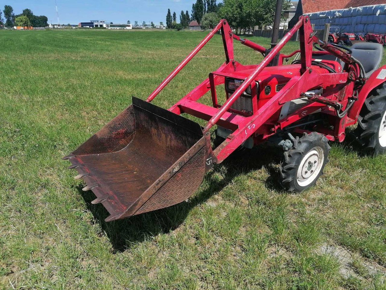 Yanmar YM1610D - Mini trator: foto 2 Yanmar YM1610D - Mini trator: foto 2