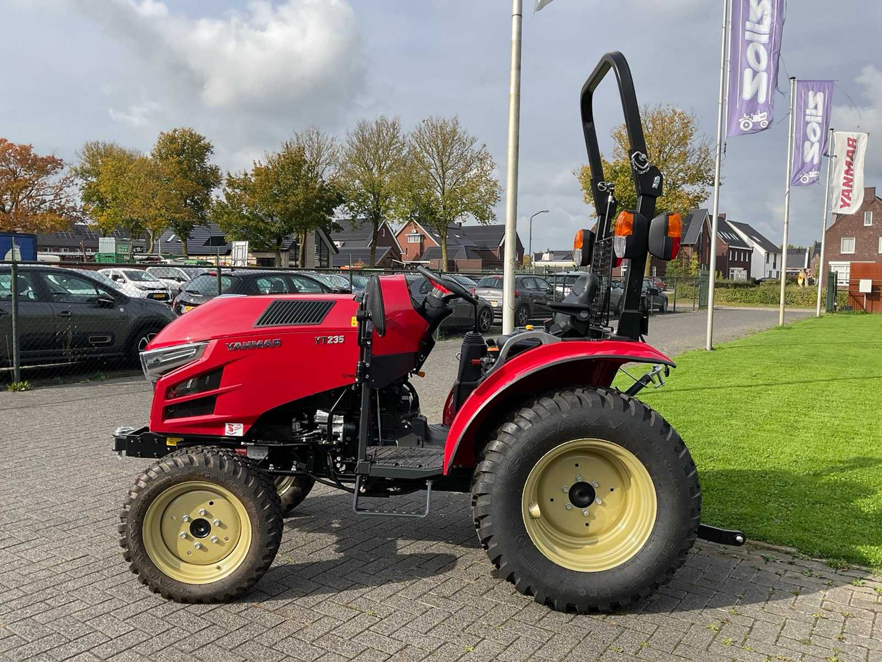 Yanmar YT235 - Mini trator: foto 2 Yanmar YT235 - Mini trator: foto 2
