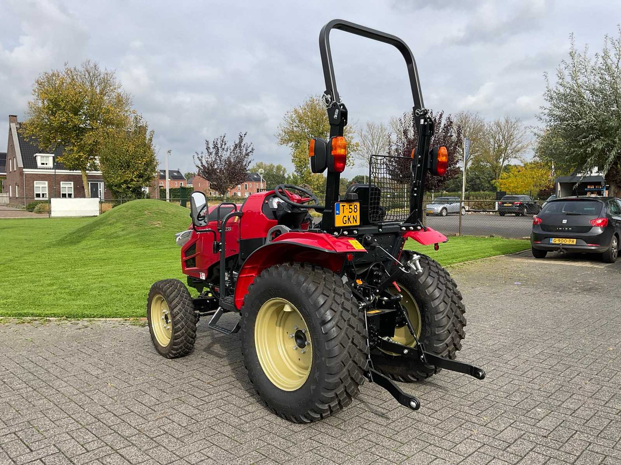 Yanmar YT235 - Mini trator: foto 3 Yanmar YT235 - Mini trator: foto 3