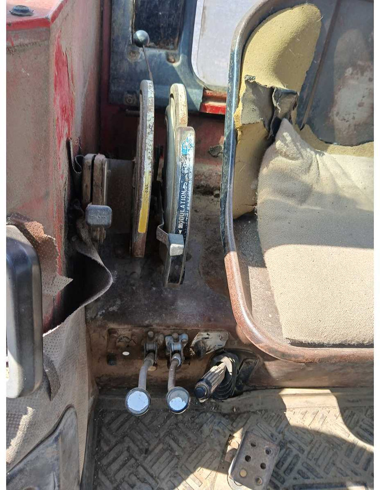 Trator massey Ferguson 698: foto 29