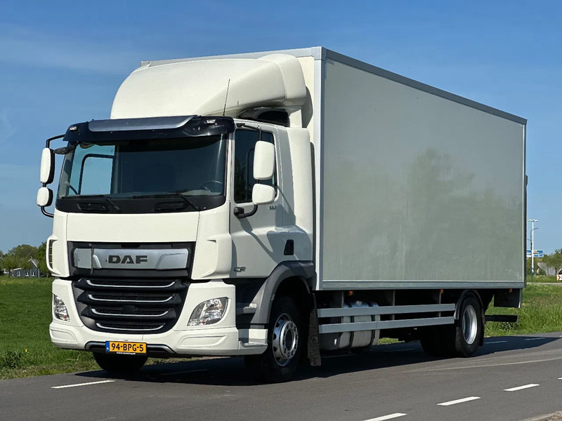 DAF CF 260 CF260.19 - Caminhão furgão: foto 1 DAF CF 260 CF260.19 - Caminhão furgão: foto 1