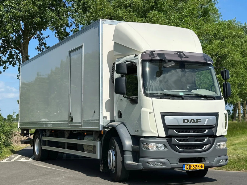 DAF CF 320 LF320.19 EURO6. 830x248x260 - Caminhão furgão: foto 2 DAF CF 320 LF320.19 EURO6. 830x248x260 - Caminhão furgão: foto 2