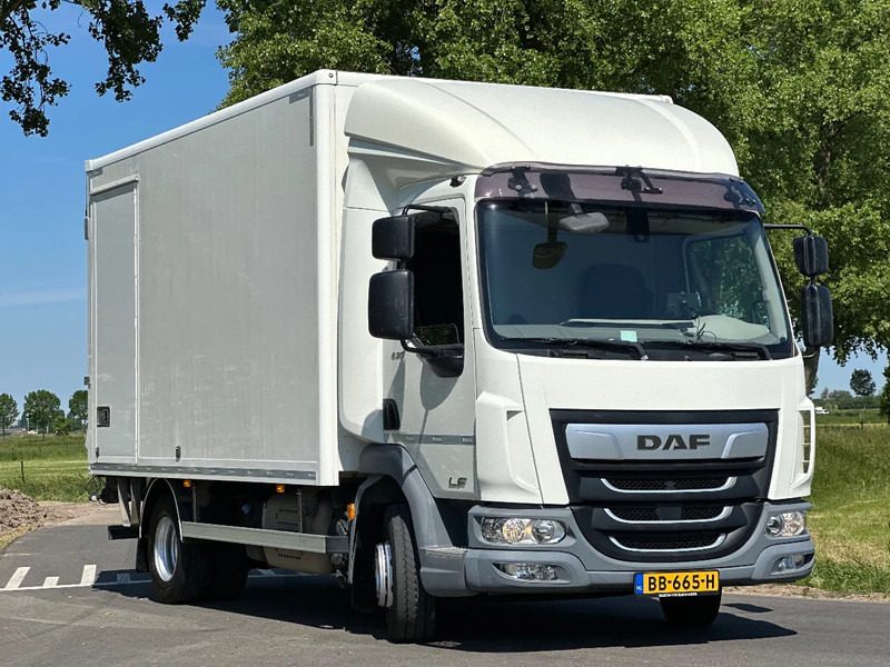 DAF LF 230 LF230.12 EURO6. 61797km!! 440x244x228 Bakwagen met Laadklep. - Caminhão furgão: foto 2 DAF LF 230 LF230.12 EURO6. 61797km!! 440x244x228 Bakwagen met Laadklep. - Caminhão furgão: foto 2