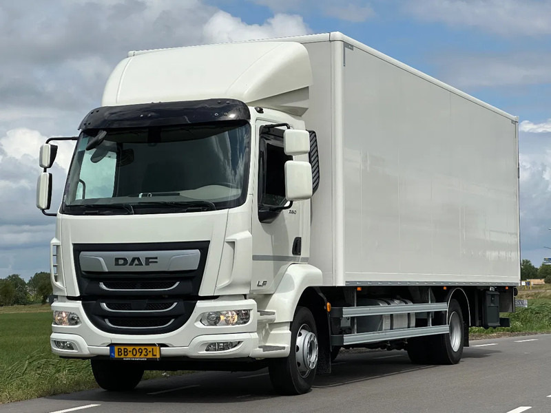 DAF LF 260 LF 260.14 EURO6. 2023. 83447km 720x248x235. 7233kg Laadvermogen!! - Caminhão furgão: foto 1 DAF LF 260 LF 260.14 EURO6. 2023. 83447km 720x248x235. 7233kg Laadvermogen!! - Caminhão furgão: foto 1