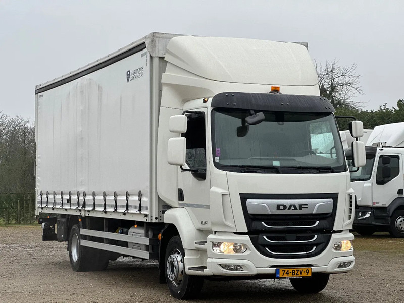 DAF LF 260 LF260.16 EURO6. 2022. - Caminhão com lona: foto 2 DAF LF 260 LF260.16 EURO6. 2022. - Caminhão com lona: foto 2