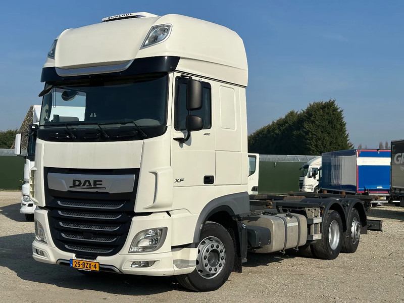 DAF XF 480 XF480.26 FAN. EURO6. 2021. Meesturende achteras!! - Caminhão chassi: foto 1 DAF XF 480 XF480.26 FAN. EURO6. 2021. Meesturende achteras!! - Caminhão chassi: foto 1