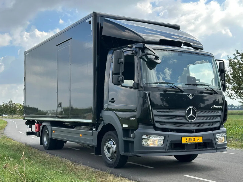 Mercedes-Benz Atego 1221 ATEGO 1221L EURO6. 2021 - Caminhão furgão: foto 2 Mercedes-Benz Atego 1221 ATEGO 1221L EURO6. 2021 - Caminhão furgão: foto 2