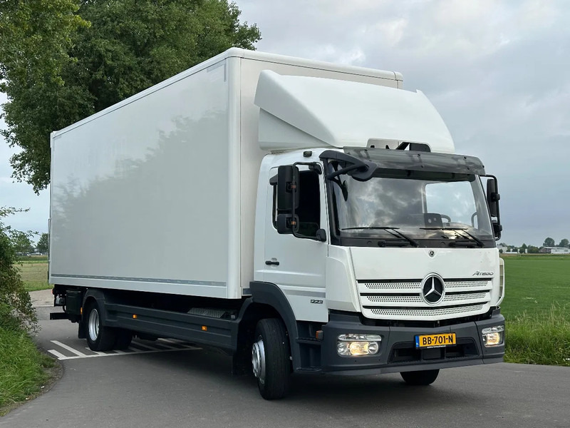 Mercedes-Benz Atego ATEGO 1223L 2020. 720x249x260 3000kg Lbw - Caminhão furgão: foto 2 Mercedes-Benz Atego ATEGO 1223L 2020. 720x249x260 3000kg Lbw - Caminhão furgão: foto 2