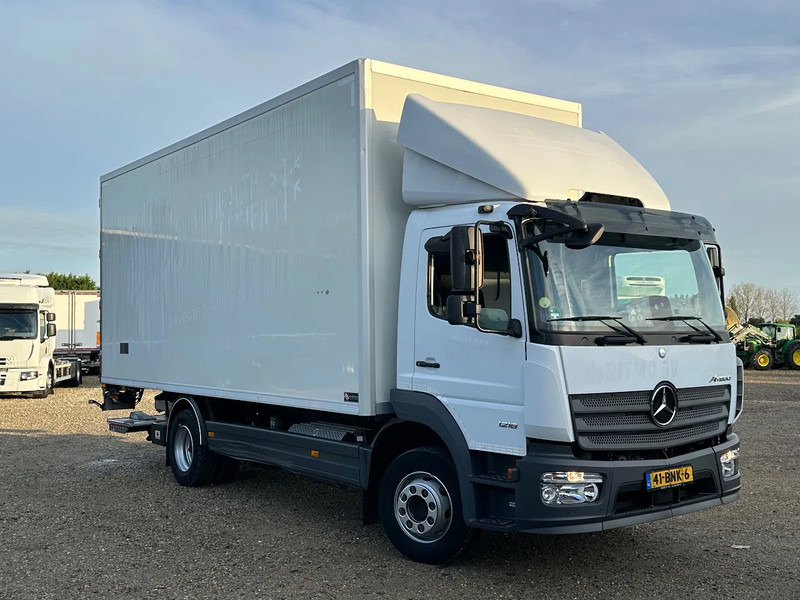 Mercedes-Benz Atego ATEGO1218 GEISOLEERDE OPBOUW 620x247x260! 2000kg Laadklep. - Caminhão furgão: foto 2 Mercedes-Benz Atego ATEGO1218 GEISOLEERDE OPBOUW 620x247x260! 2000kg Laadklep. - Caminhão furgão: foto 2