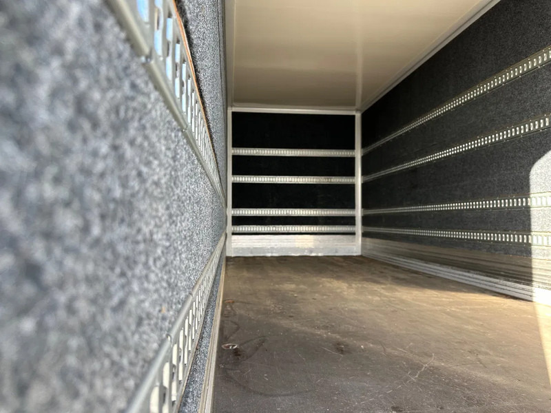 Mercedes-Benz Atego ATEGO1223L EURO6. 725x248x265 3 tons klep. - Caminhão furgão: foto 5 Mercedes-Benz Atego ATEGO1223L EURO6. 725x248x265 3 tons klep. - Caminhão furgão: foto 5