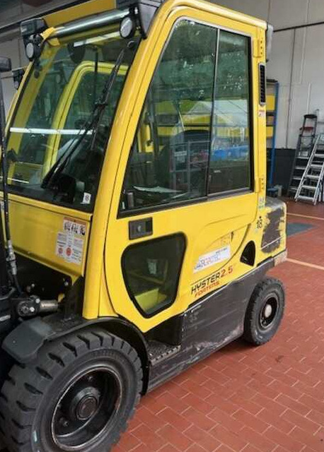 Hyster H2.5FT - Empilhadeira a diesel: foto 1 Hyster H2.5FT - Empilhadeira a diesel: foto 1