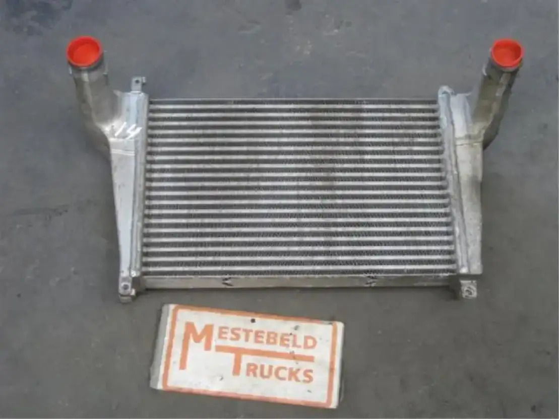 DAF Intercooler LF 45/55 - Sistema de arrefecimento de Caminhão: foto 1 DAF Intercooler LF 45/55 - Sistema de arrefecimento de Caminhão: foto 1