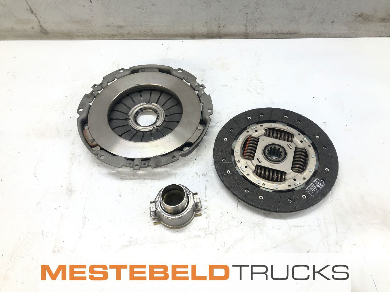 Iveco Koppelingsset - Embreagem e peças de Caminhão: foto 1 Iveco Koppelingsset - Embreagem e peças de Caminhão: foto 1