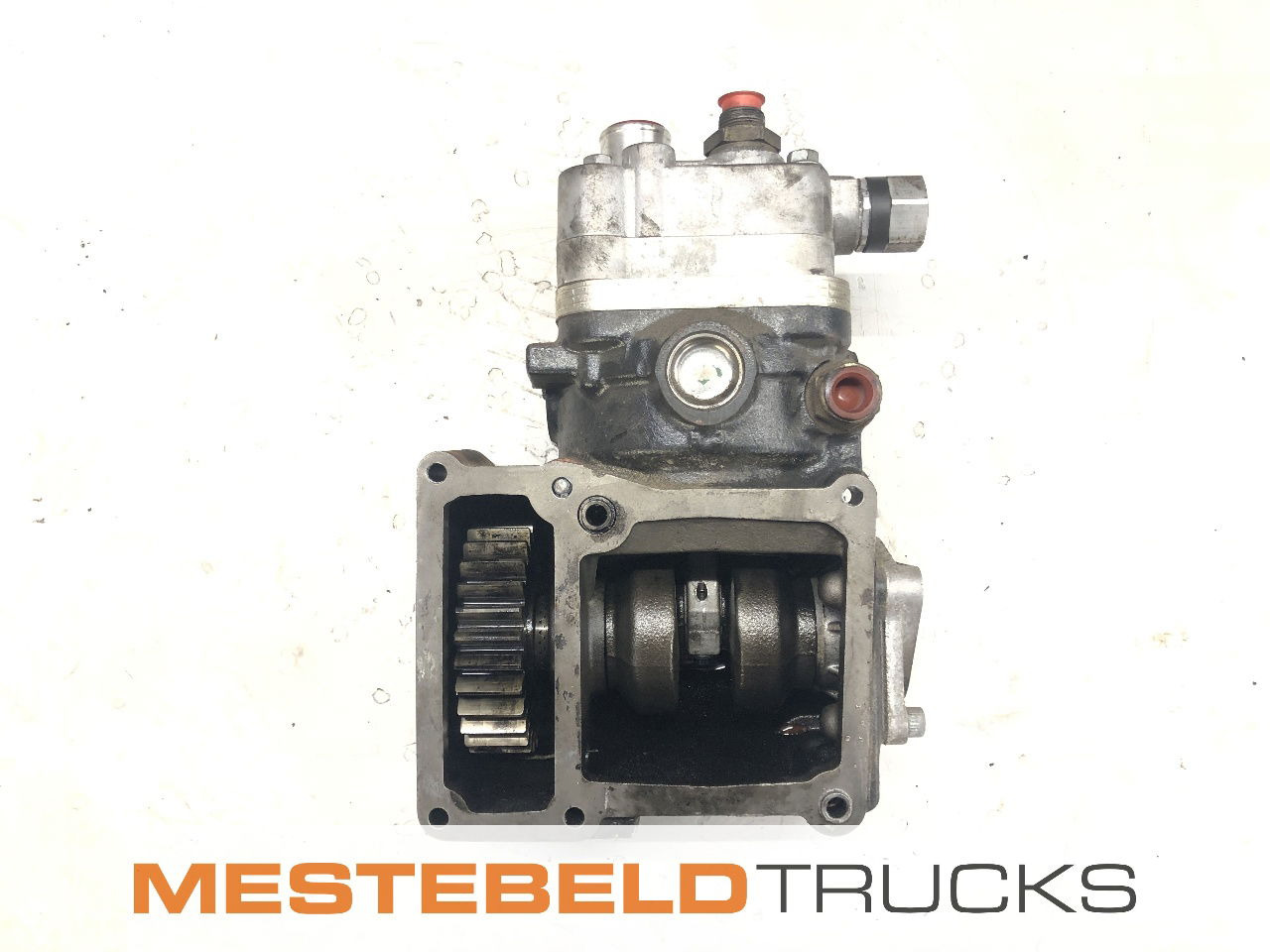 MAN Compressor D2066 LF67 - Motor e peças de Caminhão: foto 1 MAN Compressor D2066 LF67 - Motor e peças de Caminhão: foto 1