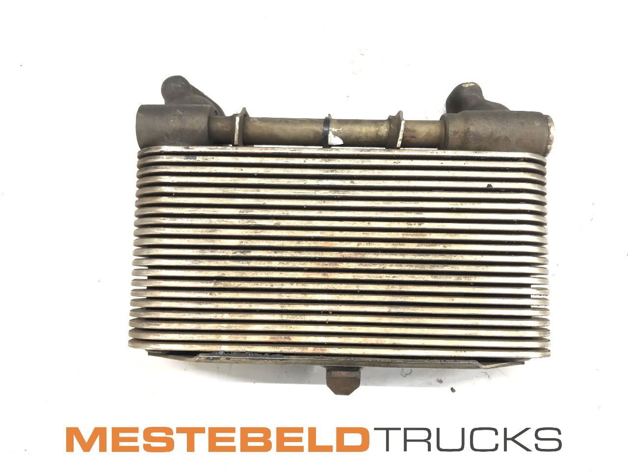 MAN Oliekoeler D2840 LF 04 - Motor de Caminhão: foto 1 MAN Oliekoeler D2840 LF 04 - Motor de Caminhão: foto 1