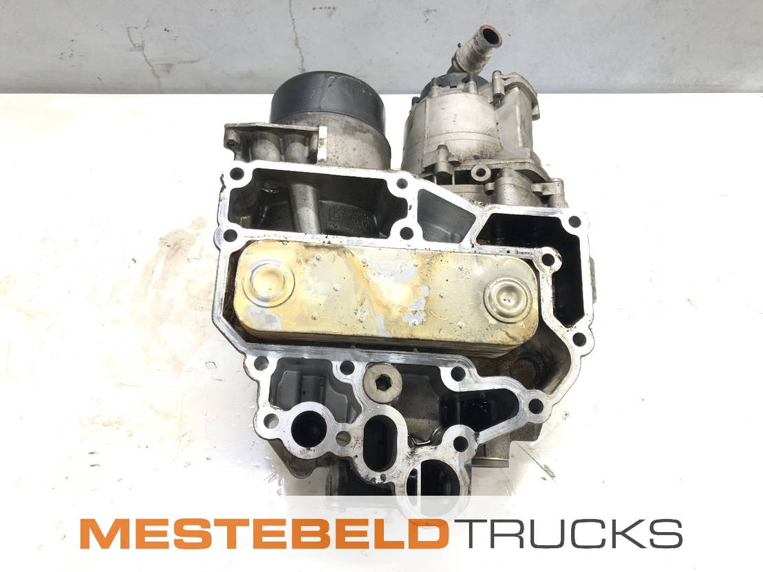 MAN Oliemodule D 2676 LF46 - Motor e peças de Caminhão: foto 1 MAN Oliemodule D 2676 LF46 - Motor e peças de Caminhão: foto 1