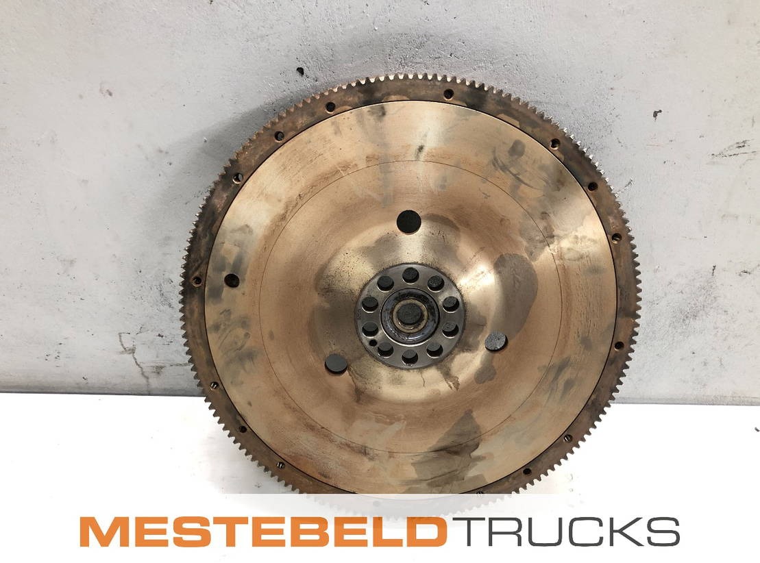 MAN Vliegwiel D2676 LF46 - Motor e peças de Caminhão: foto 1 MAN Vliegwiel D2676 LF46 - Motor e peças de Caminhão: foto 1