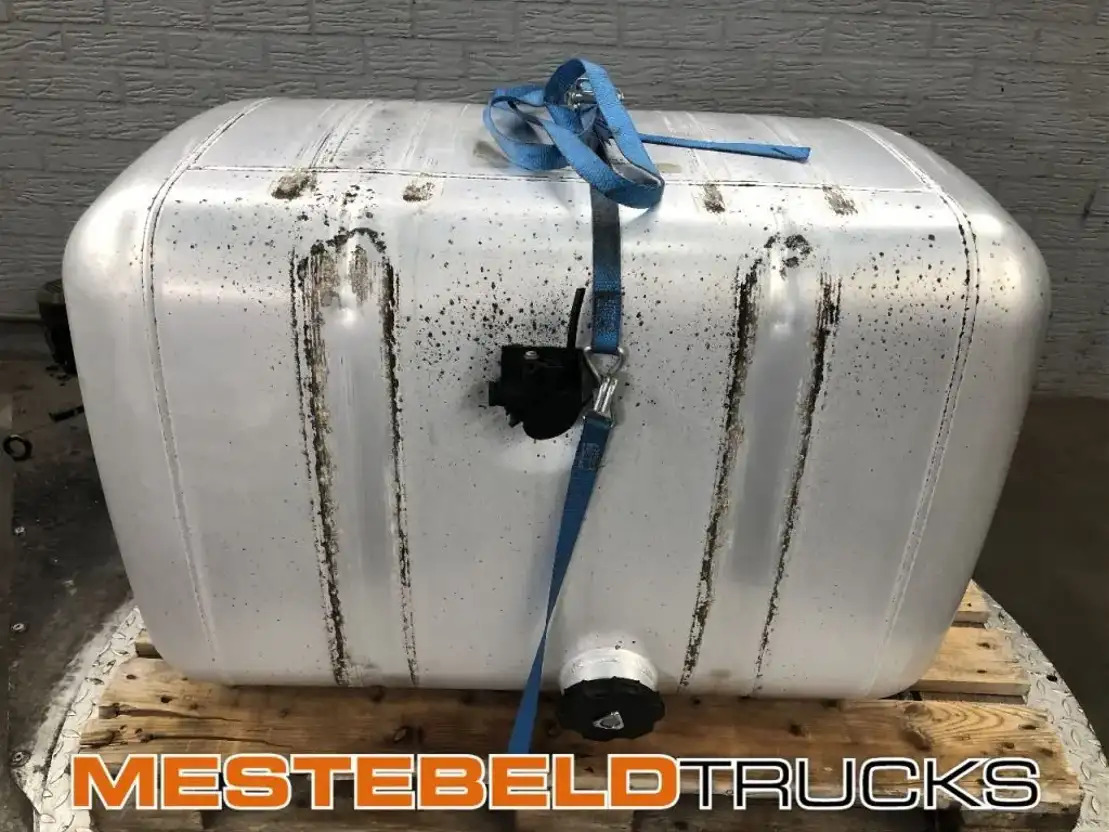 Mercedes-Benz Brandstoftank 390 Liter - Fornecimento de combustível de Caminhão: foto 1 Mercedes-Benz Brandstoftank 390 Liter - Fornecimento de combustível de Caminhão: foto 1