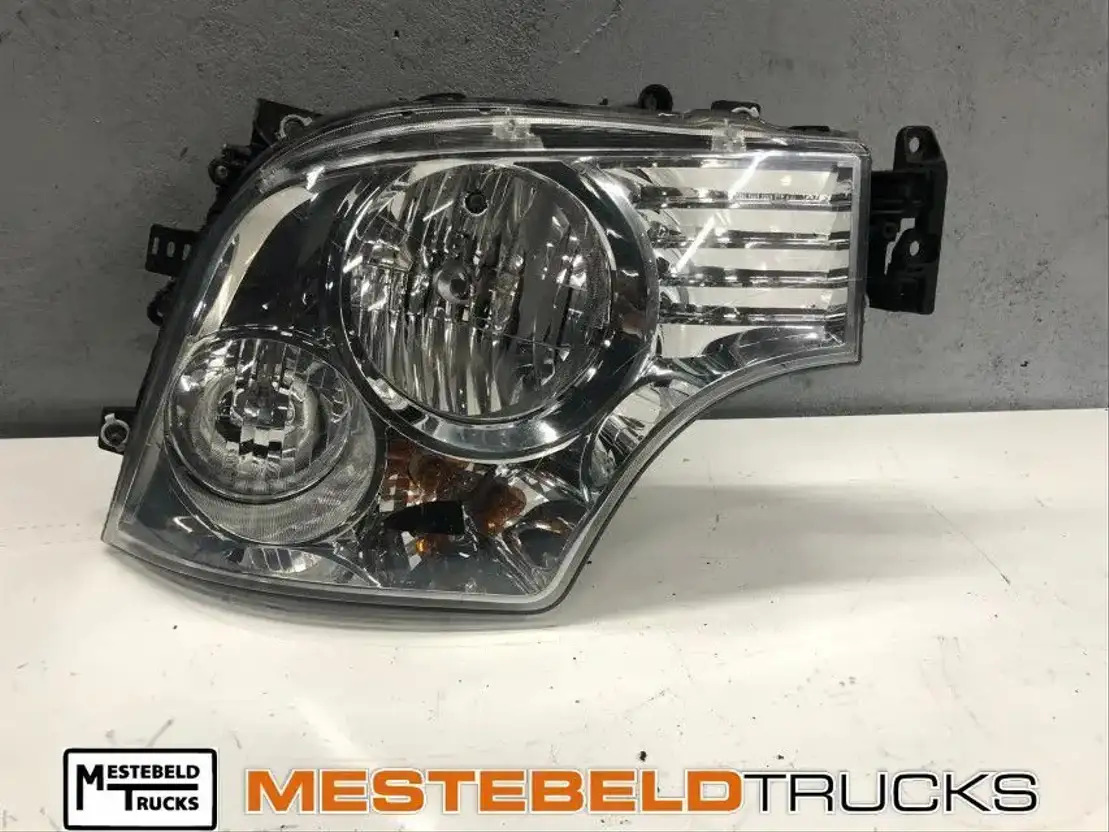 Mercedes-Benz Koplamp rechts - Sistema elétrico de Caminhão: foto 3 Mercedes-Benz Koplamp rechts - Sistema elétrico de Caminhão: foto 3