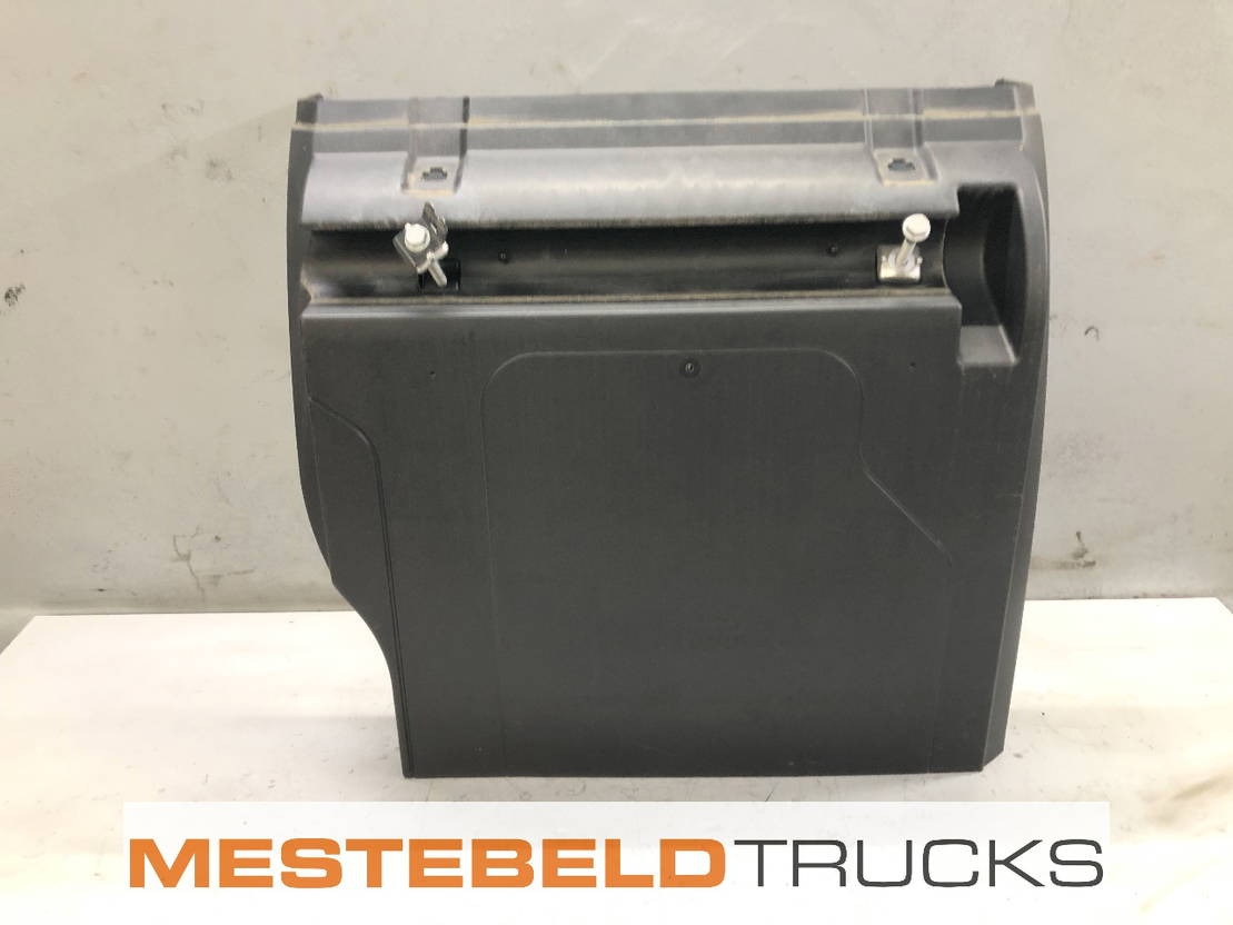 Mercedes-Benz Spatbord achteras linksvoor - Estrutura/ Châssis de Caminhão: foto 1 Mercedes-Benz Spatbord achteras linksvoor - Estrutura/ Châssis de Caminhão: foto 1