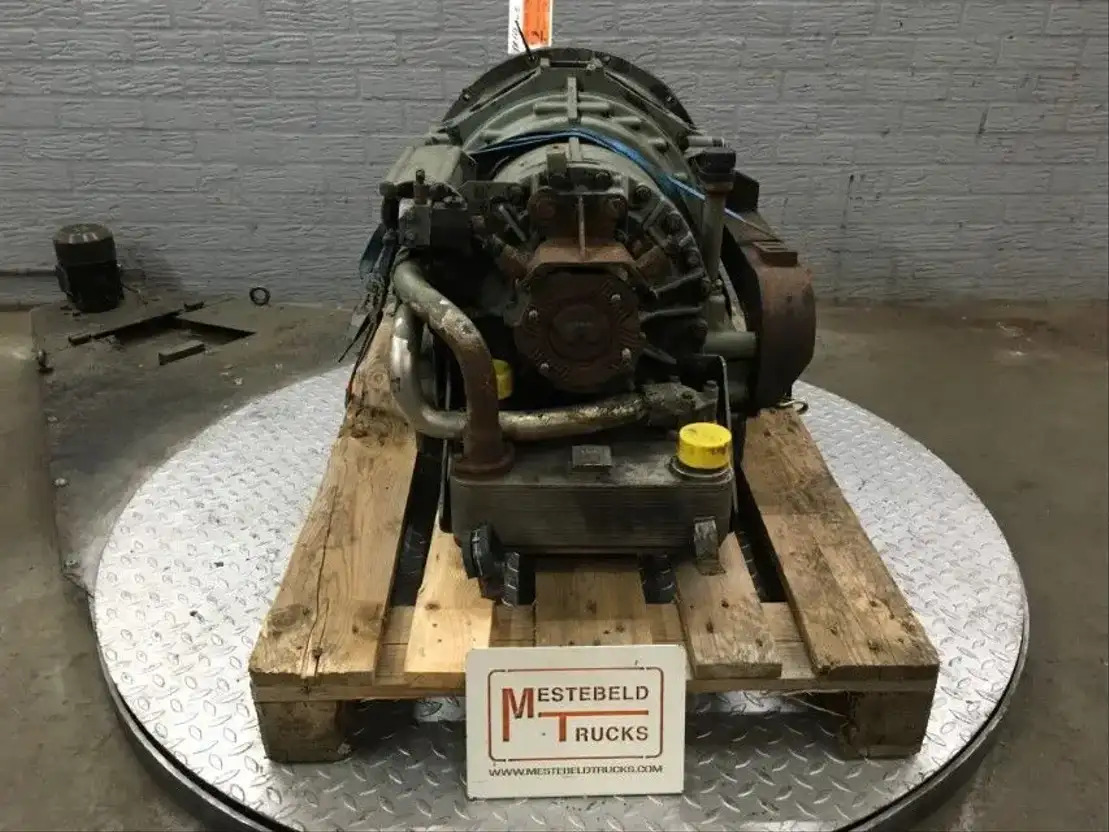 Mercedes-Benz Versnellingsbak 5HP502C  - Caixas de velocidade e peças de Caminhão: foto 4 Mercedes-Benz Versnellingsbak 5HP502C  - Caixas de velocidade e peças de Caminhão: foto 4