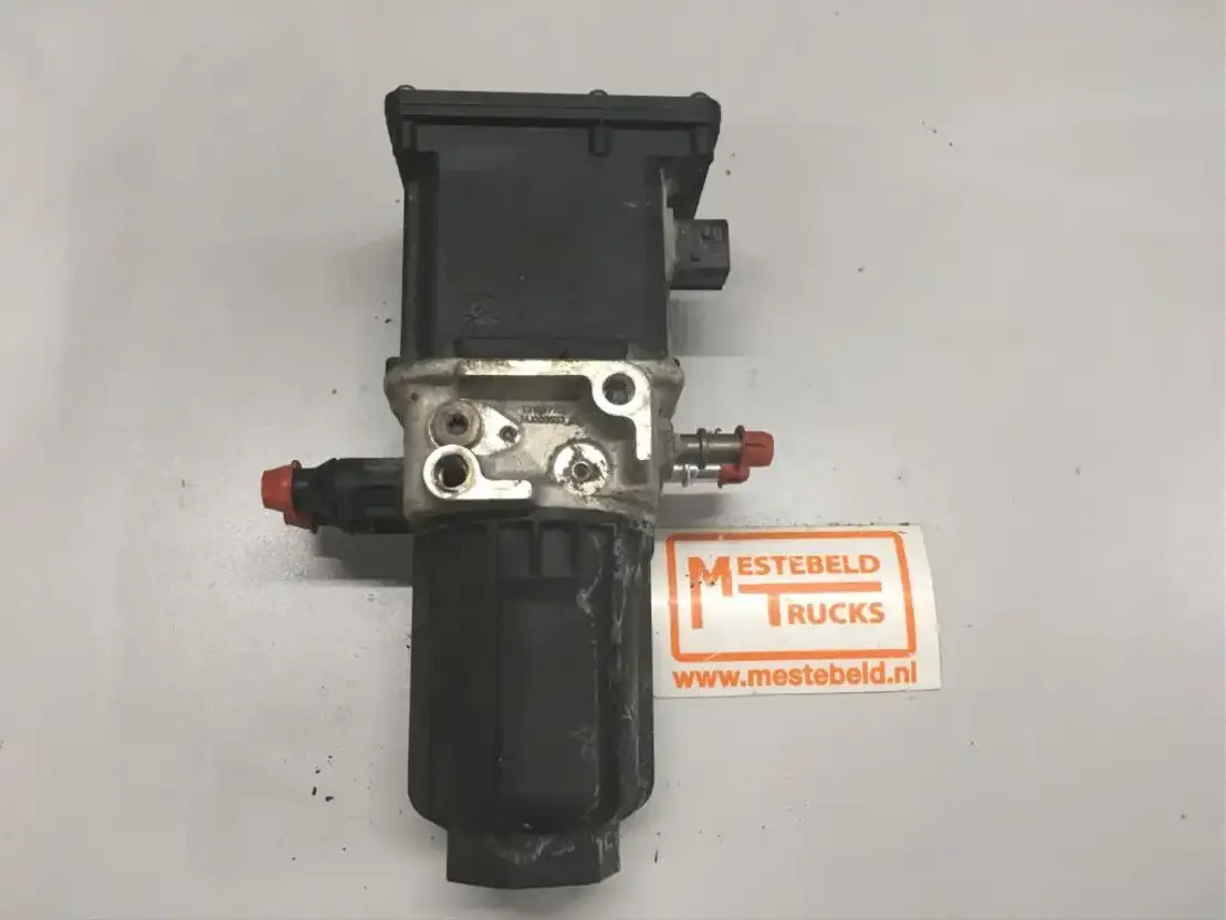 Scania Adblue pomp - Silenciador/ Sistema de escape de Caminhão: foto 1 Scania Adblue pomp - Silenciador/ Sistema de escape de Caminhão: foto 1