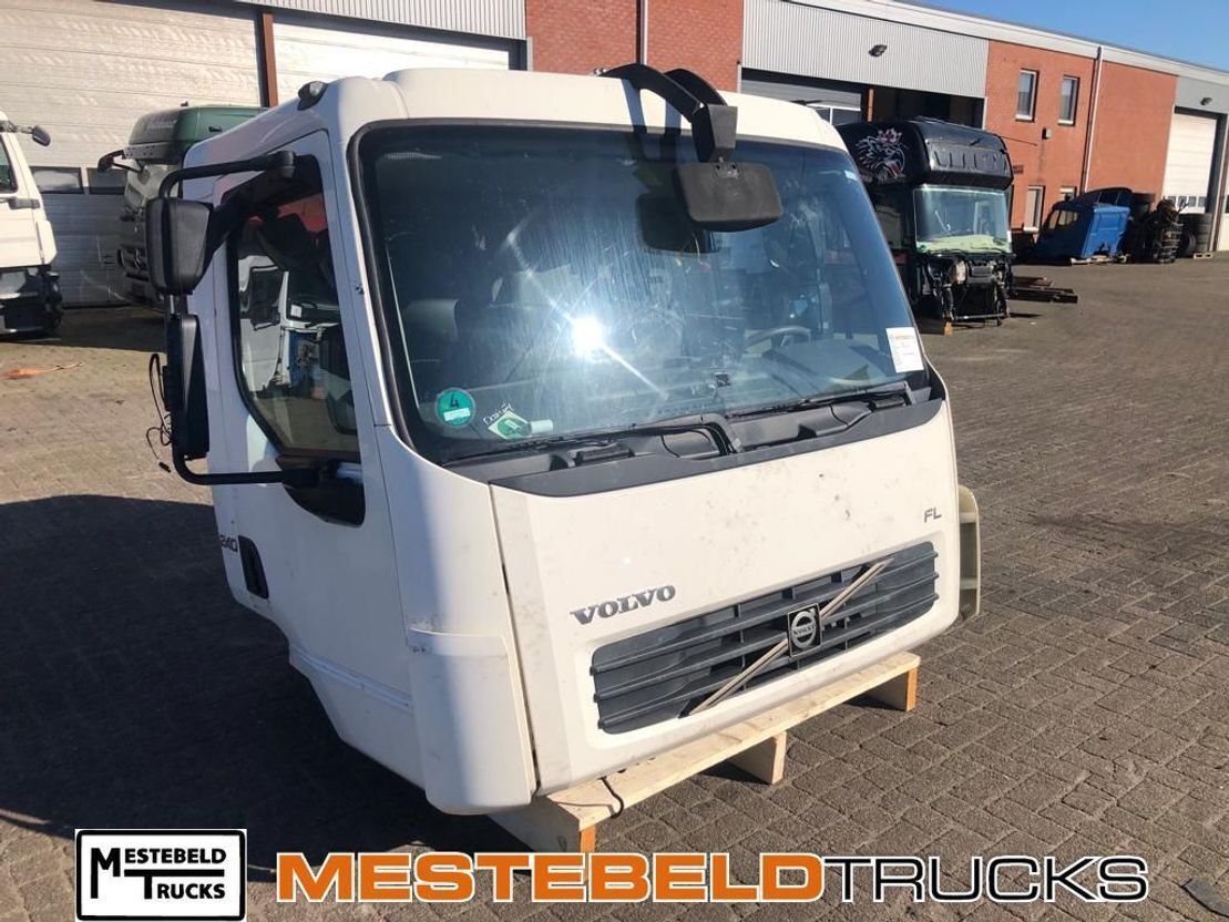 Volvo Cabine - Cabine de Caminhão: foto 1 Volvo Cabine - Cabine de Caminhão: foto 1