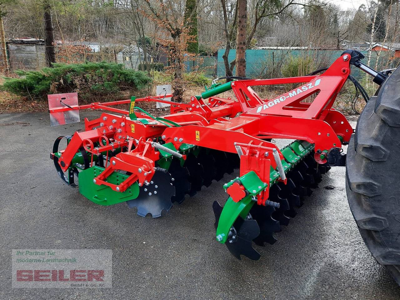 Agro-Masz TROL 30 3m + Dachring 600 - Grades de discos: foto 1 Agro-Masz TROL 30 3m + Dachring 600 - Grades de discos: foto 1