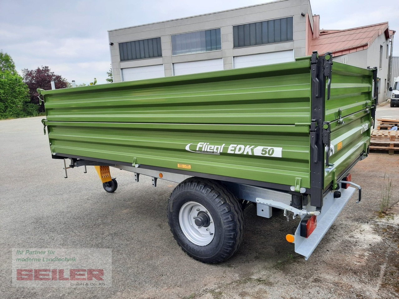 Fliegl EDK 50 FOX + Aufbau 400 mm - Reboque agrícola: foto 4 Fliegl EDK 50 FOX + Aufbau 400 mm - Reboque agrícola: foto 4