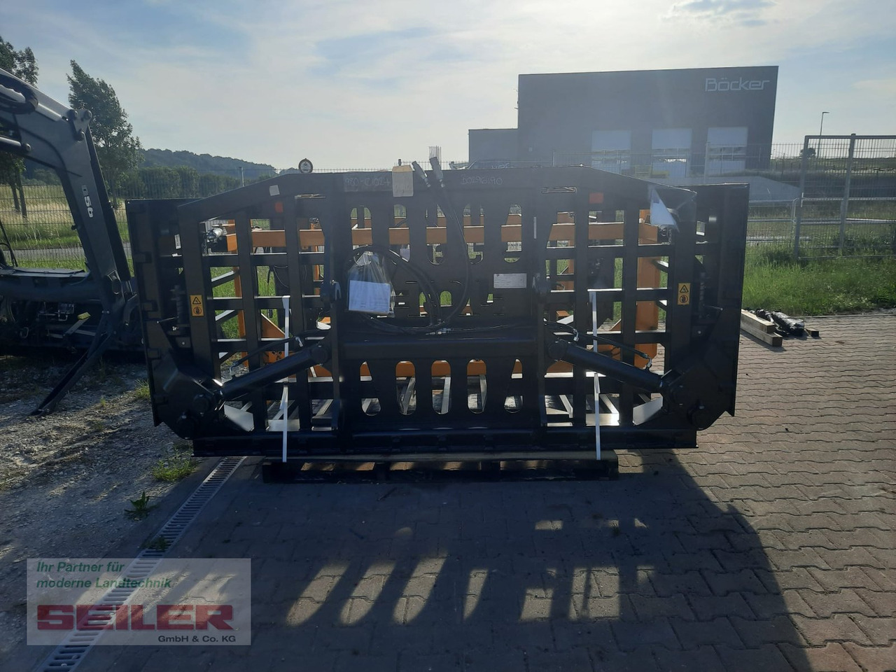 JCB Grasgabel 16ft 5m VOLVO LARGE - Garfos de Máquina agrícola: foto 4 JCB Grasgabel 16ft 5m VOLVO LARGE - Garfos de Máquina agrícola: foto 4