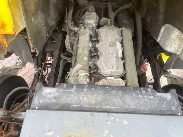 Caminhão chassi DAF CF 75.250 6x2 Euro 2 Automatic NL-Truck Original KM'S: foto 17 Caminhão chassi DAF CF 75.250 6x2 Euro 2 Automatic NL-Truck Original KM'S: foto 17